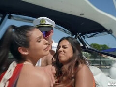 Kukk suging, Utroskap, Ansikt sittende, Spøker, Husfrue, Slikking, Naturlige bryster, Trekant