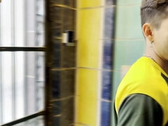 Χύσιμο, Ομοφυλόφιλος, Ομάδα