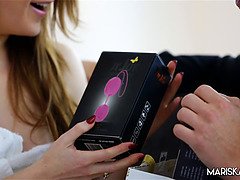 Μεγάλα βυζιά, Ξανθιά, Σκληρό, Ηδ, Πραγματικότητα, Παιχνίδια