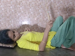 Hot babe with long legs spreads herself for a big one