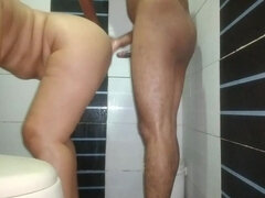 18 jahre, Bad, Grosser arsch, Grosser schwanz, Blasen, Selbstgemacht, Jungendliche (18+)