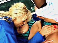 아기, 큰 가슴, 힐, 랑제리, 피어싱, 잡년, 쓰리섬, 젖가슴