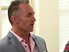 Veľké péro, Erotika, Vlasatej, Masáž, Milf  mčbp, Olej, Jazdectvo, Tetovanie