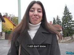 Sucer une bite, Petite femme