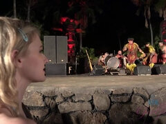 ドレス, 露出狂, 足コキ, 手コキする, オーガズム, アウトドア, ハメ撮り, 公共