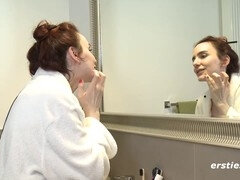 Badrum, Tysk, Onani, Orgasm, Fitta, Tuttar, Leksaker