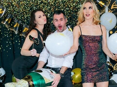 Stor kuk, Avsugning, Doggystyle, Kkm, Naturliga tuttar, Mager, Tonåring, Tuttar