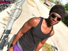 Ebony amateur thug public fucked outdoor by white