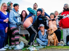 Velika rit, Velik kurac, Velike joške, Fafanje, Rjavolaska, Doggystyle, Milf, V javnosti