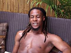 Pauzão, Negroa, Jato de porra, Ébano negroa, Gay bicha veado, Masturbação, Solo chão