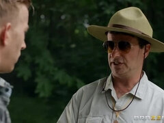 오랄섹스, 목구멍이 막히는, 유리들, 랑제리, 야외의, 현실, 면도된, 젖가슴