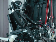 Enthousiasteling, Anaal, Bondage discipline sadomasochisme, Gebondenheid, Stel, Latex, Machine neuken, Masturbatie