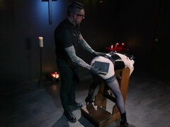 Anal, Kukk suging, Fangenskap, Brunette, Latex, Naturlig, Avstraffelse, Dasking