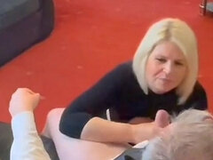 Любители, Блондинки, Минет, Британки, Парочка, Сперма на лице, Ласковые ручки, Милф