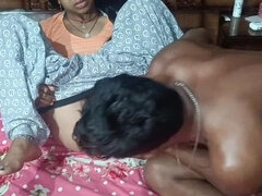 18 ans, Éjaculer dans la bouche, Tir de sperme, Doigter, Hard, Indienne, Suçant, Serré