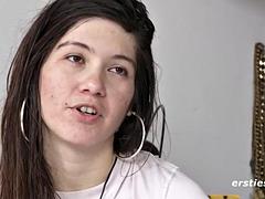 Μωρό, Μελαχροινή, Συμπαθητική, Γερμανός, Σκληρό, Αυνανισμός, Βυζιά, Παιχνίδια