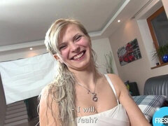 Grosser arsch, Grosser schwanz, Grosse titten, Blasen, Hundestellung, Masturbation, Dürr, Jungendliche (18+)