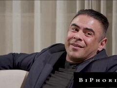 Bisexuell, Blasen, Braunhaarige, Kehlenfick, Hundestellung, Mann mann frau, Orgie, Swingers