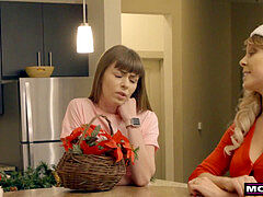 MomsTeachSex - Santa's crazy Helpers In Christmas threesome S