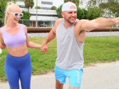 Anal, Stor pik, Blondine, Hundestilling, Naturlige bryster, Udendørs, Mager, Teenager