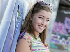 Culo grosso, Tette grandi, Bionda, Pompino, Da dietro, Sega, All'aperto, Ragazza