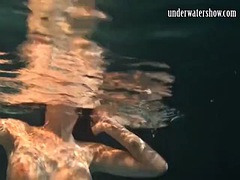 큰 가슴, 흑갈색 머리, 풀, 공개적인, 러시아인, 소프트코어, 청소년, 젖가슴