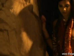 Eleganxia - public movie