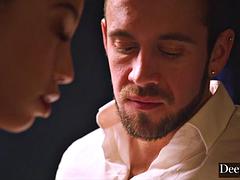 Fafanje, Rjavolaska, Notranji izliv, Dekle drka tiča, Lizanje, Spodnje perilo, Jahanje, Joške