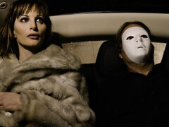 Culo, Pompino, Toccando, Sesso di gruppo, Sega, Baciando, Capezzoli, Calze