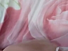 18 jaar, Enthousiasteling, Lesbisch, Orgasme, Gezichtspunt, Kut duiken, Tiener, Trio