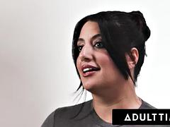 Tussi, Grosse titten, Fingern, Masturbation, Realität, Solo, Titten