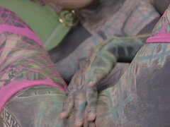 Anal, Pik sutte, Dildo, Beskidt snak, Gaping, Piercing, Tatovering, Bryster