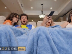 Pompino, Brunetta, Pisello, Donna donna uomo, Mamma che vorrei scoparmi, Figa, Rasata, Terzetto