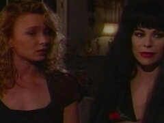 Stor røv, Brunette, Hundestilling, Håndjob, Lingerie, Mor jeg gerne vil kneppe, Trekant, Vintage