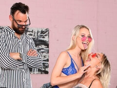 Culo, Pompino, Da dietro, Sega, Lingerie, Rasata, Ragazza, Terzetto