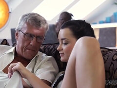 Amatör, Brunett, Fångad, Pappa, Hd, Slick, Tonåring, Tuttar