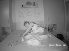 Super-Hot insatiable nymph having a rapid vag pawing on webcam