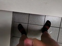 Grosse bite, Tir de sperme, Homosexuelle, Masturbation, Public, Douche, Solo