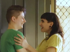 Horny butch makes her pillow princess cream and squirt