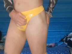 Enthousiasteling, Stel, Hakken, Ondergoed, Masturbatie, Rijpe lesbienne, Panty, Alleen