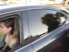 Brunette brune, Classique, Fétiche, Lesbienne, De plein air, Jarretelles, Tatouage, Plan cul à trois