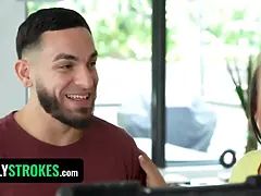 Velký zadek, Velké kozy, Podvádění, Oblečené, Sperma v puse, Latinské, Milf žcbp, Tabu