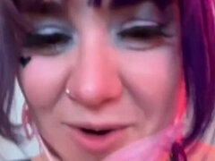 18 ans, Amateur, Belle grosse femme bgf, Pisser, Solo, Adolescente, Toilettes