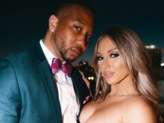 Hatalmas hátsó, Monumentális dákó, Tekintélyes didik, Szőke, Cumizás, Kutya póz, Fajok közötti, Érett feleség