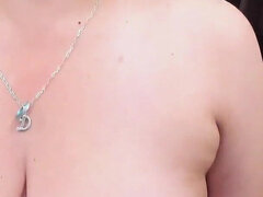 Amateur, Gros seins, Érotique, Mature, Mère que j'aimerais baiser, Seins flasques, Solo, Nénés