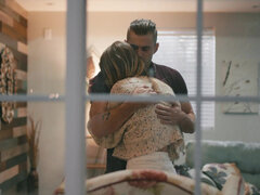 Sperm skott, Dype svelg, Føtter, Kjæreste, Slikking, Onani, Trekant, Pupper