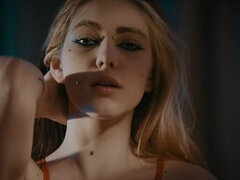 18 éves, Cumizás, Kézimunka, Kőkemény, Orgazmus, Nuni, Tini, Begyek