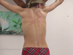 18, Bdsm, Veľké kozy, Pár, Podpätky, Lesbické, Trest, Teenka