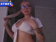 Office assistant Alexa Bunny takes care of her boss in the best way