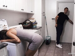 Blonde, Sucer une bite, Fétiche, Poilue, Branlette thaïlandaise, Adolescente, Plan cul à trois, Nénés